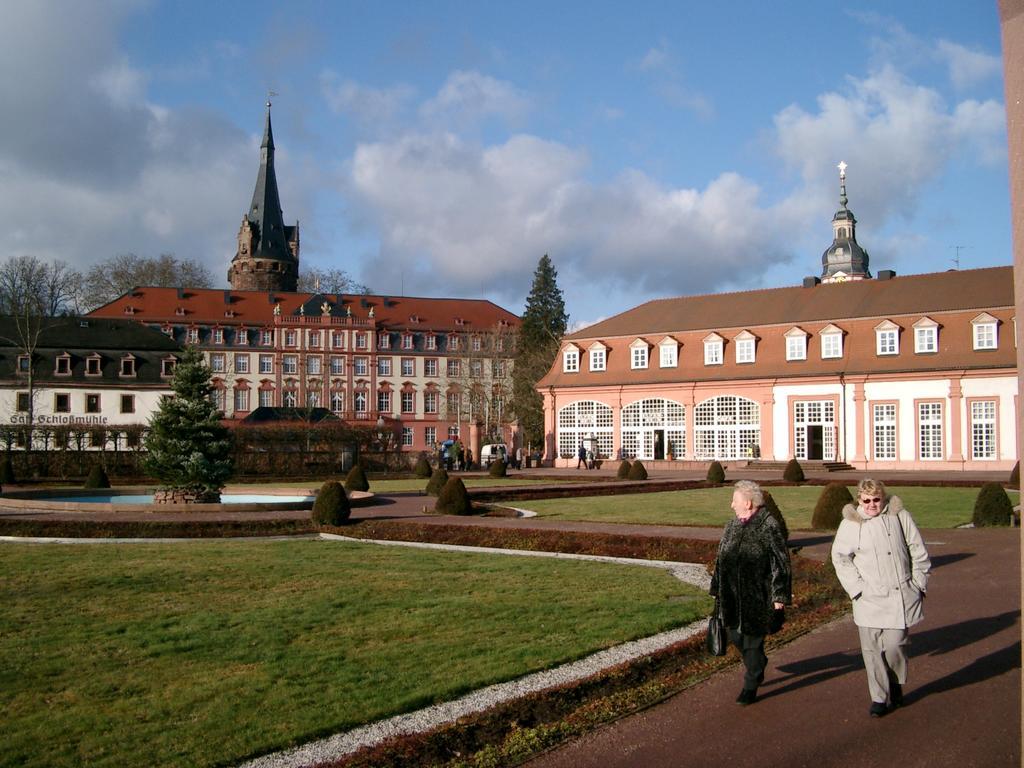 Hotel Hirsch Rothenberg ภายนอก รูปภาพ